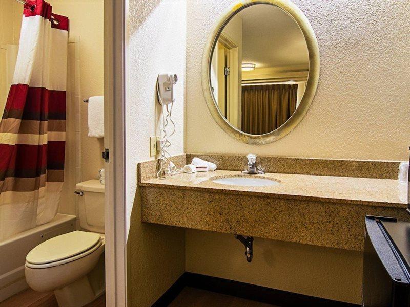 Red Roof Inn Detroit/Southfield Extérieur photo